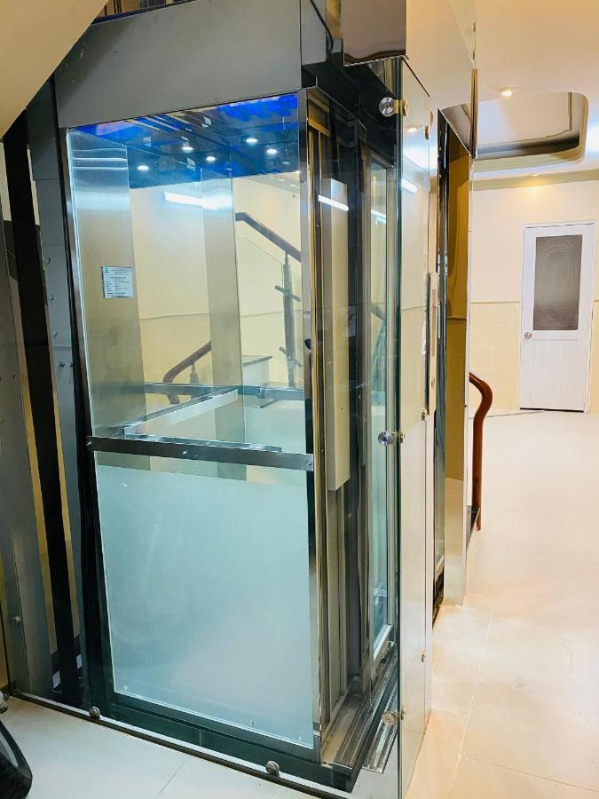 Home Away Do Quang Dau- Homestay, City Center, D1 مدينة هوشي منه المظهر الخارجي الصورة