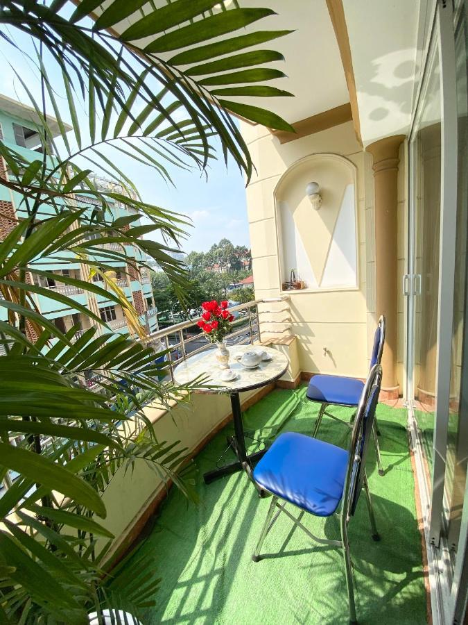 Home Away Do Quang Dau- Homestay, City Center, D1 مدينة هوشي منه المظهر الخارجي الصورة